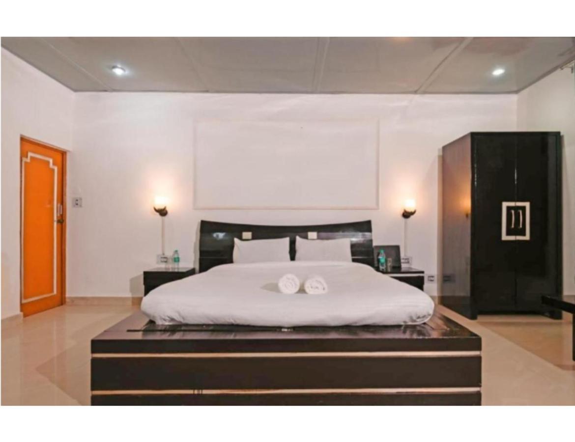 Shiv Sutra Resorts, 무소리에 외부 사진